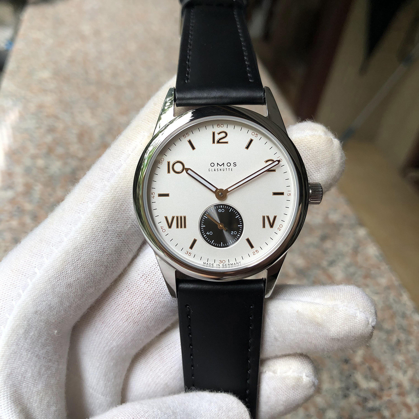 ساعة أوتوماتيكية فاخرة للرجال  - مراجعة Omega Watch Constellation وسعره